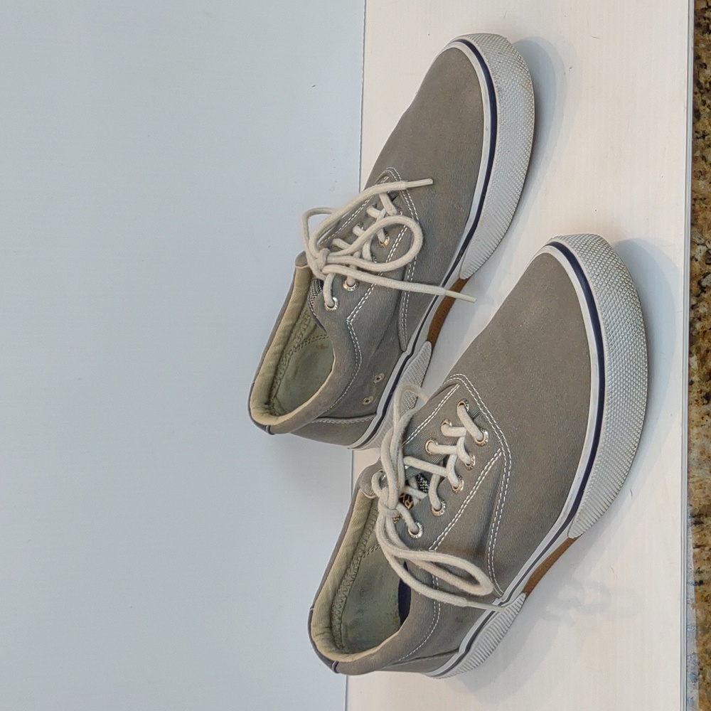 Sperry Topsider Men's Grey Halyard CVO Lace Up Saltwashed Sneaker - Picture 2 of 13